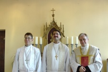 После мессы: пастор А.Стрельцов, епископ В.Лыткин, пастор Д.Лотов